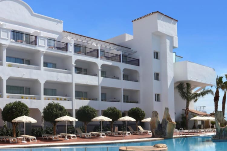 Hotel pool
